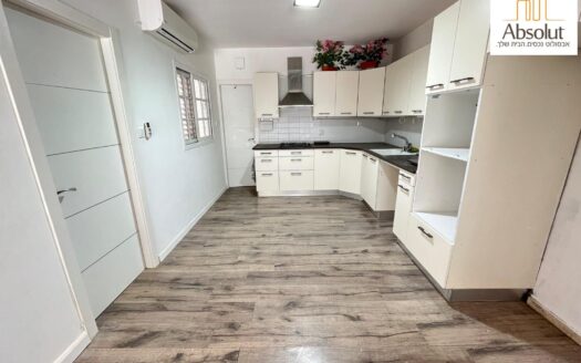 Apartment in Tel Aviv, 4.5 Rooms