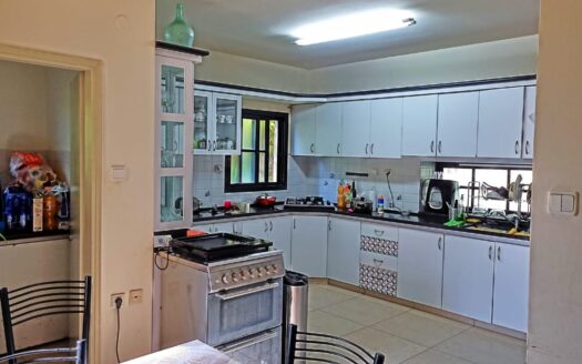 Hause in Pardes Hanna-Karkur, 5 Zimmer