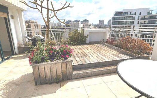 Duplex in Tel Aviv-Yafo, 5,5 Zimmer