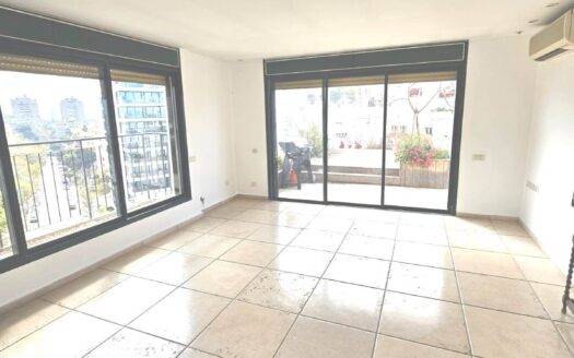 Duplex in Tel Aviv-Yafo, 5,5 Zimmer