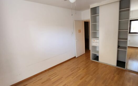 Tel Aviv - apartment, 4 rooms