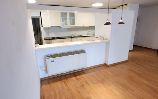 Tel Aviv - apartment, 4 rooms