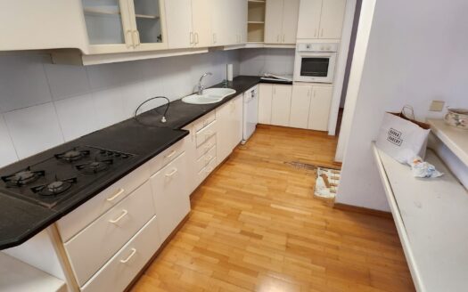 Tel Aviv - apartment, 4 rooms
